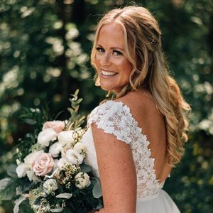 Meet your Posher, Laura